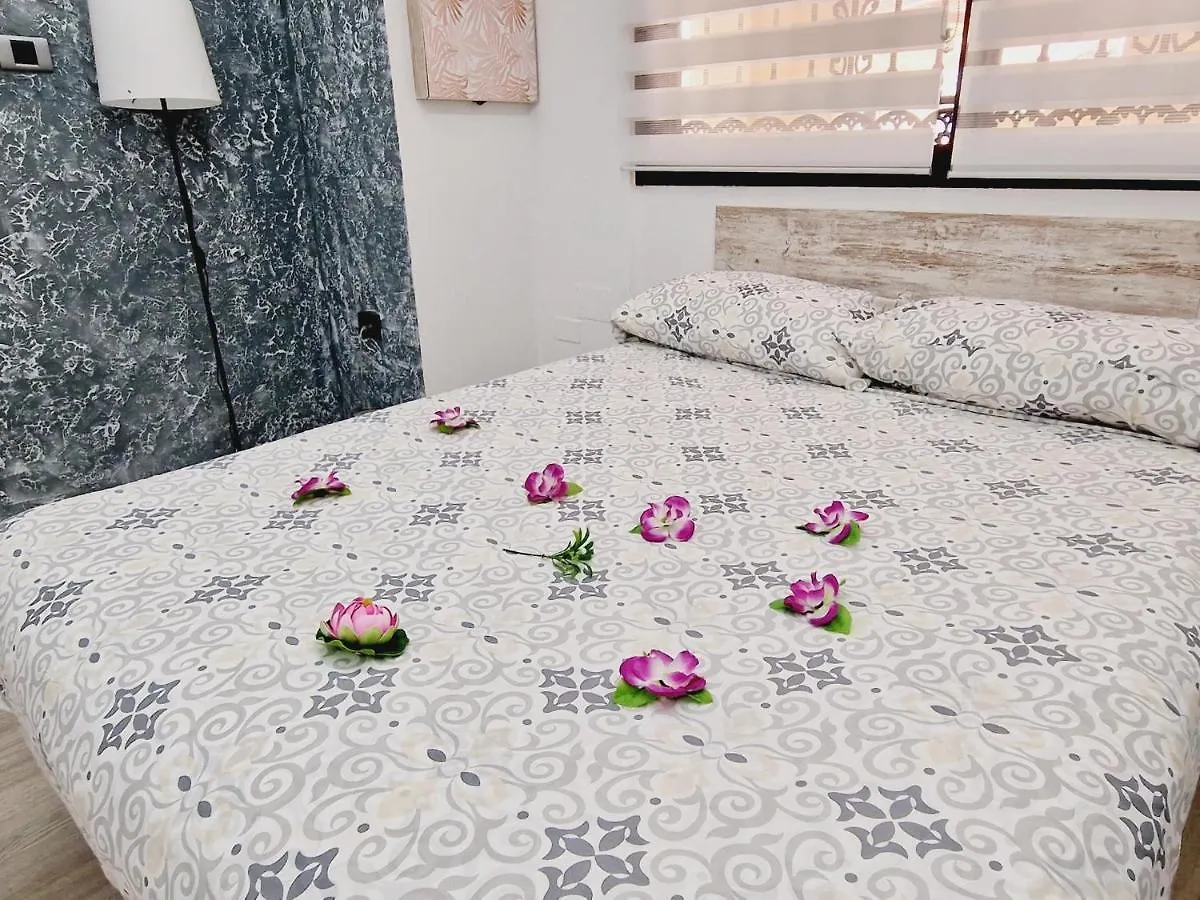 Nicole, 2 Bedrooms Apartment In Playa De Las Americas Holiday home Playa de las Americas (Tenerife)
