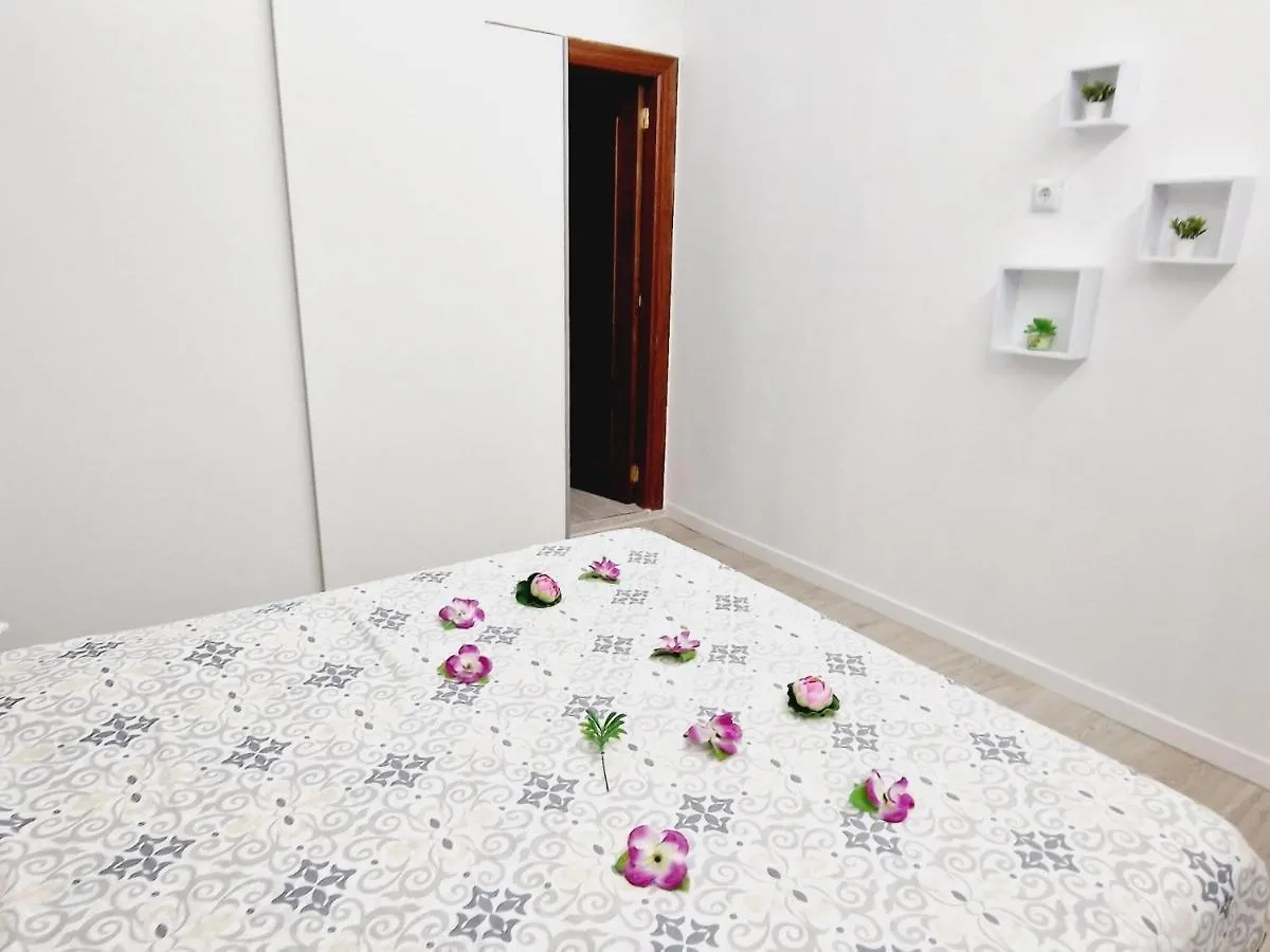 Nicole, 2 Bedrooms Apartment In Playa De Las Americas Holiday home Playa de las Americas (Tenerife)
