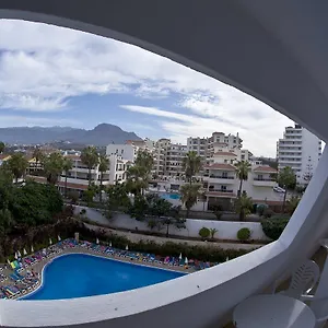 3* Otel Piramides